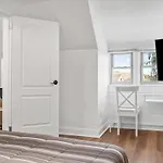 Shadyside, Pittsburgh, Modern And Stylish 1 Bedroom Unit5 With Free Parking